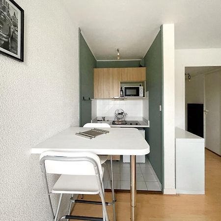 T1 Cosy - 5Min Du Port - Parking - Linge Inclus Appartement Vannes Buitenkant foto
